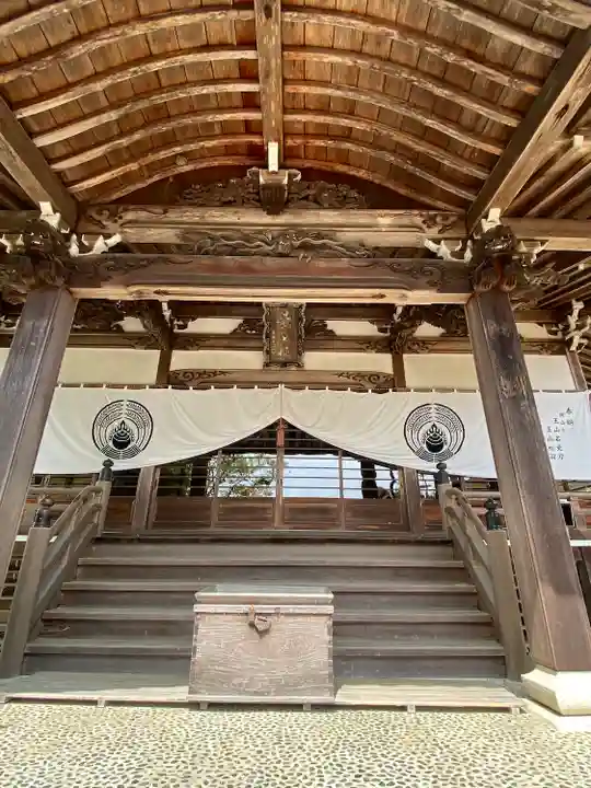 一乗寺の本殿・本堂