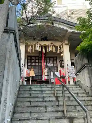 綱敷天神社御旅社の{uncategorized: "未分類", other: "その他", undefined: "問題あり", building: "その他建物", grave: "お墓", sacred_gate: "鳥居", guardian: "狛犬", statue: "像", buddha: "仏像", history: "歴史", nature: "自然", garden: "庭園", animal: "動物", pagoda: "塔", temizu: "手水舎", mountain_gate: "山門・神門", sanctuary: "本殿・本堂", subordinate: "末社・摂社", art: "芸術", scenery: "景色", jizo: "地蔵", ema: "絵馬", goshuin: "御朱印", omikuji: "おみくじ", items: "授与品その他", amulet: "お守り", goshuincho: "御朱印帳", eats: "食事", festival: "お祭り", votive_dance: "神楽", shichigosan: "七五三参", wedding: "結婚式", experience: "体験その他", initially: "初詣", around: "周辺", anti_infection: "感染症対策"}