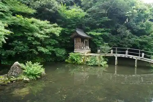 伊奈波神社の庭園