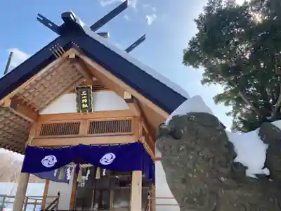 石山神社の本殿・本堂