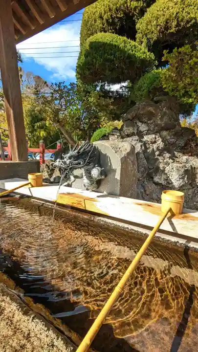 埴生神社の手水舎