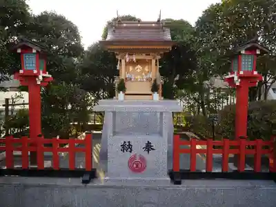 稲荷大明神（そごう横浜店・屋上）の本殿・本堂