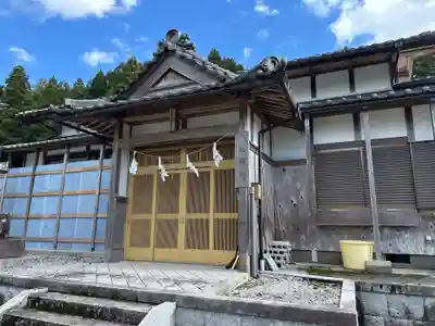丹生神社（上丹生）(滋賀県)