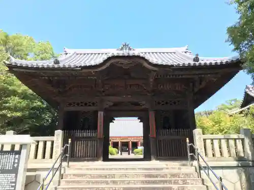 屋島寺の山門