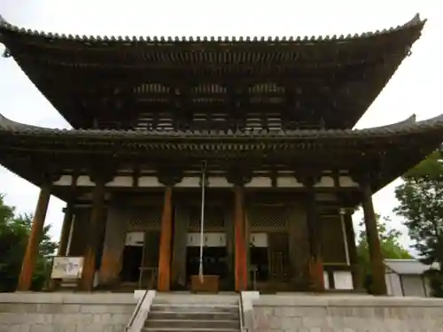 喜光寺の本殿・本堂