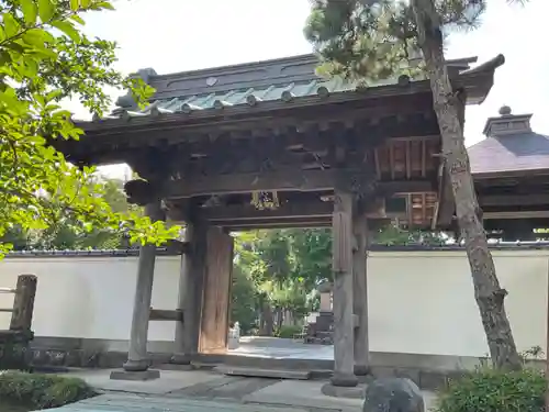 西念寺の山門・神門