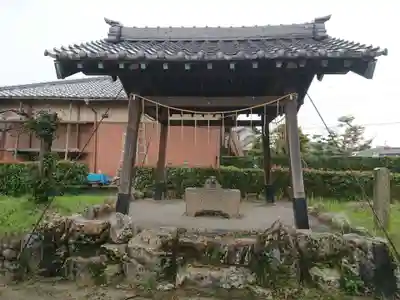神明神社の手水舎