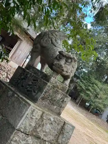 知波夜比古神社の{uncategorized: "未分類", other: "その他", undefined: "問題あり", building: "その他建物", grave: "お墓", sacred_gate: "鳥居", guardian: "狛犬", statue: "像", buddha: "仏像", history: "歴史", nature: "自然", garden: "庭園", animal: "動物", pagoda: "塔", temizu: "手水舎", mountain_gate: "山門・神門", sanctuary: "本殿・本堂", subordinate: "末社・摂社", art: "芸術", scenery: "景色", jizo: "地蔵", ema: "絵馬", goshuin: "御朱印", omikuji: "おみくじ", items: "授与品その他", amulet: "お守り", goshuincho: "御朱印帳", eats: "食事", festival: "お祭り", votive_dance: "神楽", shichigosan: "七五三参", wedding: "結婚式", experience: "体験その他", initially: "初詣", around: "周辺", anti_infection: "感染症対策"}
