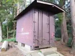 側鷹神社の建物その他