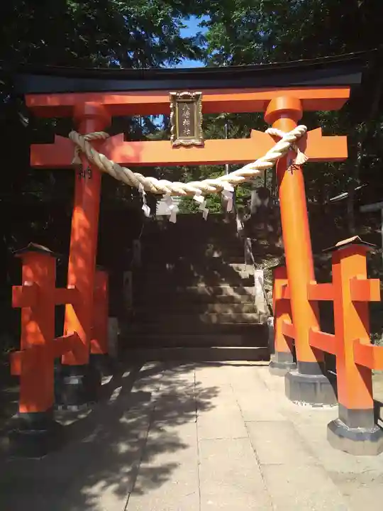 八幡神社の鳥居