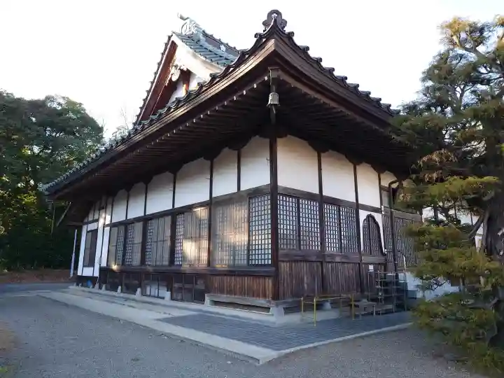 班渓寺の{uncategorized: "未分類", other: "その他", undefined: "問題あり", building: "その他建物", grave: "お墓", sacred_gate: "鳥居", guardian: "狛犬", statue: "像", buddha: "仏像", history: "歴史", nature: "自然", garden: "庭園", animal: "動物", pagoda: "塔", temizu: "手水舎", mountain_gate: "山門・神門", sanctuary: "本殿・本堂", subordinate: "末社・摂社", art: "芸術", scenery: "景色", jizo: "地蔵", ema: "絵馬", goshuin: "御朱印", omikuji: "おみくじ", items: "授与品その他", amulet: "お守り", goshuincho: "御朱印帳", eats: "食事", festival: "お祭り", votive_dance: "神楽", shichigosan: "七五三参", wedding: "結婚式", experience: "体験その他", initially: "初詣", around: "周辺", anti_infection: "感染症対策"}