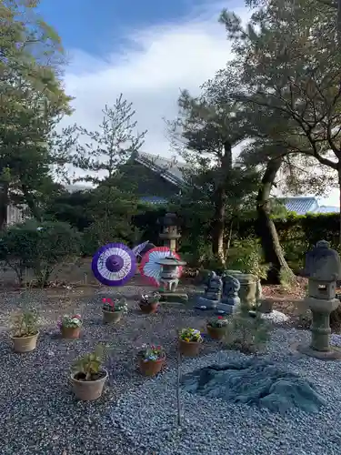 彌都加伎神社の庭園