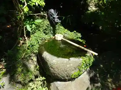 叶神社（東叶神社）の手水舎