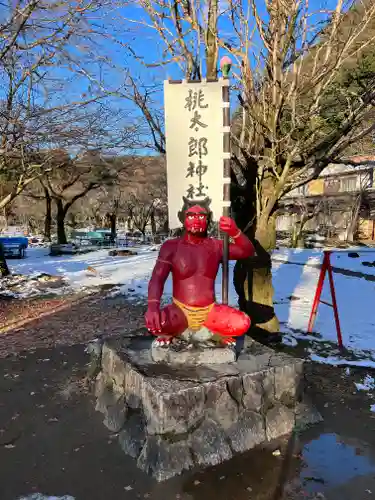 桃太郎神社の像