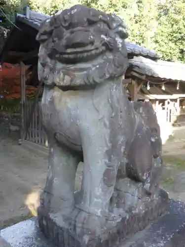 角宮神社の狛犬