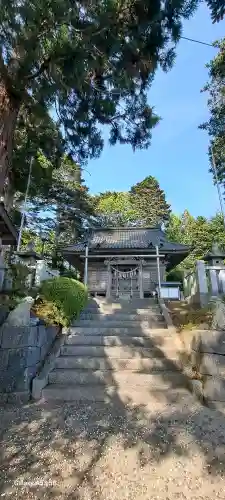 蛇ケ崎八幡神社の{uncategorized: "未分類", other: "その他", undefined: "問題あり", building: "その他建物", grave: "お墓", sacred_gate: "鳥居", guardian: "狛犬", statue: "像", buddha: "仏像", history: "歴史", nature: "自然", garden: "庭園", animal: "動物", pagoda: "塔", temizu: "手水舎", mountain_gate: "山門・神門", sanctuary: "本殿・本堂", subordinate: "末社・摂社", art: "芸術", scenery: "景色", jizo: "地蔵", ema: "絵馬", goshuin: "御朱印", omikuji: "おみくじ", items: "授与品その他", amulet: "お守り", goshuincho: "御朱印帳", eats: "食事", festival: "お祭り", votive_dance: "神楽", shichigosan: "七五三参", wedding: "結婚式", experience: "体験その他", initially: "初詣", around: "周辺", anti_infection: "感染症対策"}