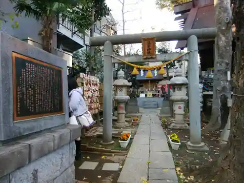 高円寺氷川神社の鳥居