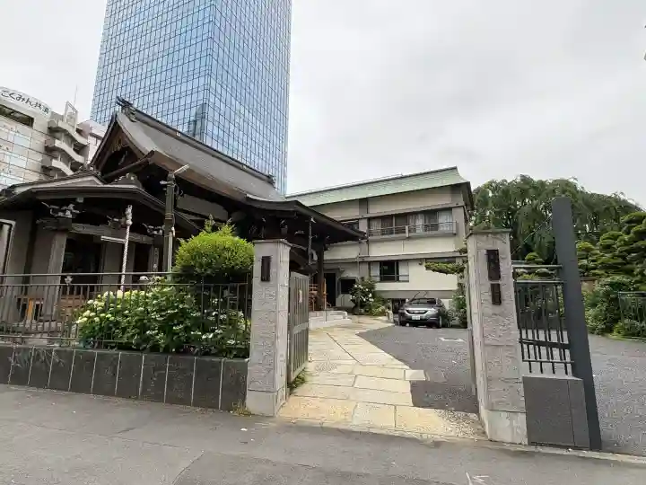常泉院の{uncategorized: "未分類", other: "その他", undefined: "問題あり", building: "その他建物", grave: "お墓", sacred_gate: "鳥居", guardian: "狛犬", statue: "像", buddha: "仏像", history: "歴史", nature: "自然", garden: "庭園", animal: "動物", pagoda: "塔", temizu: "手水舎", mountain_gate: "山門・神門", sanctuary: "本殿・本堂", subordinate: "末社・摂社", art: "芸術", scenery: "景色", jizo: "地蔵", ema: "絵馬", goshuin: "御朱印", omikuji: "おみくじ", items: "授与品その他", amulet: "お守り", goshuincho: "御朱印帳", eats: "食事", festival: "お祭り", votive_dance: "神楽", shichigosan: "七五三参", wedding: "結婚式", experience: "体験その他", initially: "初詣", around: "周辺", anti_infection: "感染症対策"}
