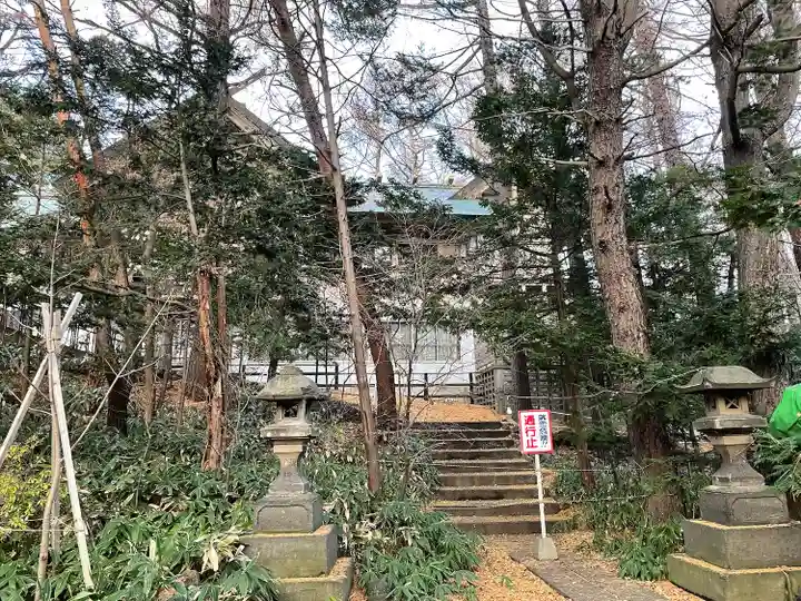白石神社の庭園