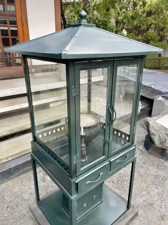 戒行寺の{uncategorized: "未分類", other: "その他", undefined: "問題あり", building: "その他建物", grave: "お墓", sacred_gate: "鳥居", guardian: "狛犬", statue: "像", buddha: "仏像", history: "歴史", nature: "自然", garden: "庭園", animal: "動物", pagoda: "塔", temizu: "手水舎", mountain_gate: "山門・神門", sanctuary: "本殿・本堂", subordinate: "末社・摂社", art: "芸術", scenery: "景色", jizo: "地蔵", ema: "絵馬", goshuin: "御朱印", omikuji: "おみくじ", items: "授与品その他", amulet: "お守り", goshuincho: "御朱印帳", eats: "食事", festival: "お祭り", votive_dance: "神楽", shichigosan: "七五三参", wedding: "結婚式", experience: "体験その他", initially: "初詣", around: "周辺", anti_infection: "感染症対策"}