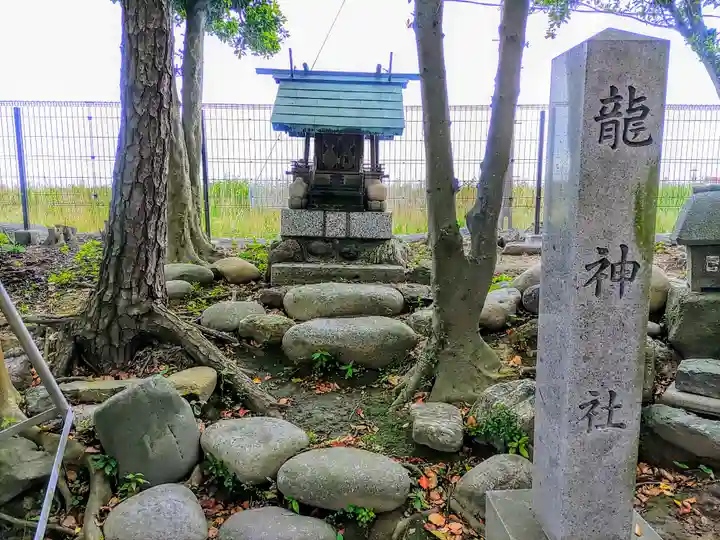 神明社(新茶屋)の末社・摂社
