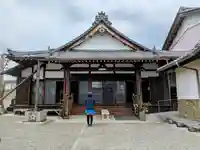 願照寺の本殿・本堂