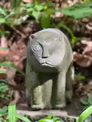 修那羅山安宮神社の狛犬