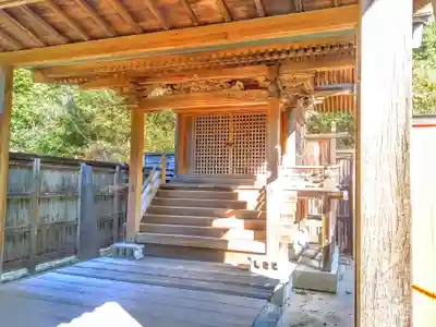 八幡神社の本殿・本堂
