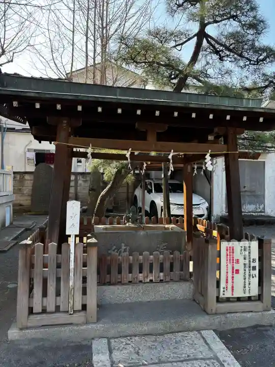 鎧神社の{uncategorized: "未分類", other: "その他", undefined: "問題あり", building: "その他建物", grave: "お墓", sacred_gate: "鳥居", guardian: "狛犬", statue: "像", buddha: "仏像", history: "歴史", nature: "自然", garden: "庭園", animal: "動物", pagoda: "塔", temizu: "手水舎", mountain_gate: "山門・神門", sanctuary: "本殿・本堂", subordinate: "末社・摂社", art: "芸術", scenery: "景色", jizo: "地蔵", ema: "絵馬", goshuin: "御朱印", omikuji: "おみくじ", items: "授与品その他", amulet: "お守り", goshuincho: "御朱印帳", eats: "食事", festival: "お祭り", votive_dance: "神楽", shichigosan: "七五三参", wedding: "結婚式", experience: "体験その他", initially: "初詣", around: "周辺", anti_infection: "感染症対策"}