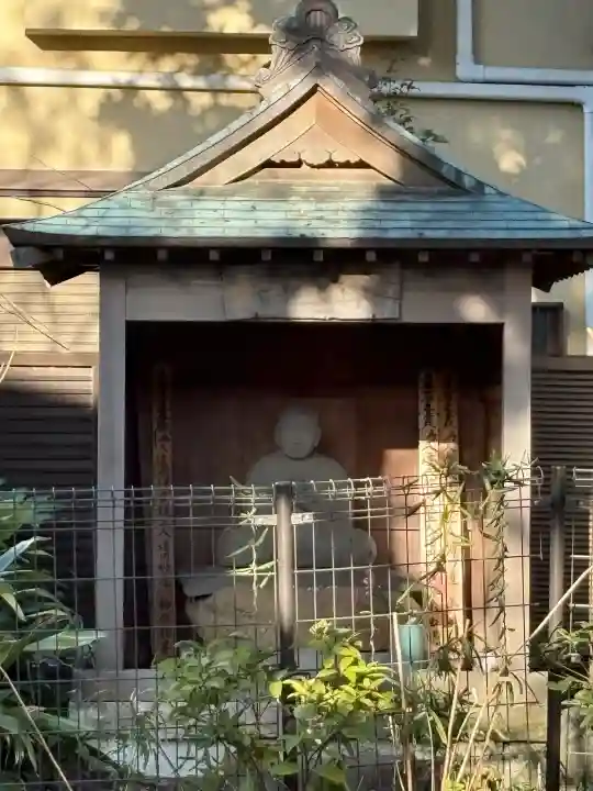 妙隆寺の{uncategorized: "未分類", other: "その他", undefined: "問題あり", building: "その他建物", grave: "お墓", sacred_gate: "鳥居", guardian: "狛犬", statue: "像", buddha: "仏像", history: "歴史", nature: "自然", garden: "庭園", animal: "動物", pagoda: "塔", temizu: "手水舎", mountain_gate: "山門・神門", sanctuary: "本殿・本堂", subordinate: "末社・摂社", art: "芸術", scenery: "景色", jizo: "地蔵", ema: "絵馬", goshuin: "御朱印", omikuji: "おみくじ", items: "授与品その他", amulet: "お守り", goshuincho: "御朱印帳", eats: "食事", festival: "お祭り", votive_dance: "神楽", shichigosan: "七五三参", wedding: "結婚式", experience: "体験その他", initially: "初詣", around: "周辺", anti_infection: "感染症対策"}