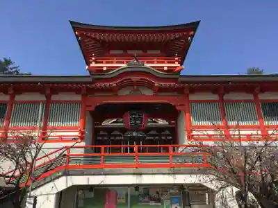 門戸厄神東光寺の山門・神門