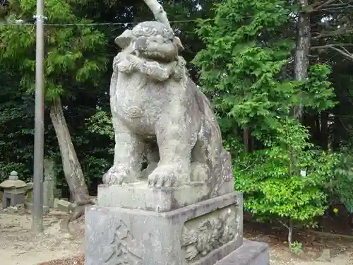 椿ノ海　水神社の狛犬