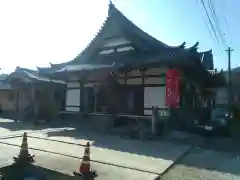 良圓寺の本殿