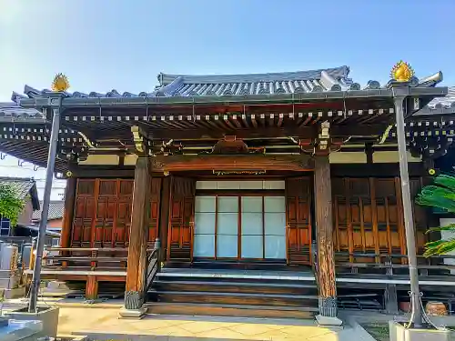光照寺の本殿・本堂