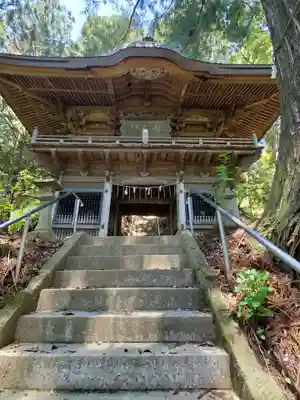 東金砂神社の山門・神門
