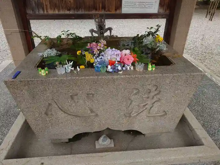 新川神社の手水舎