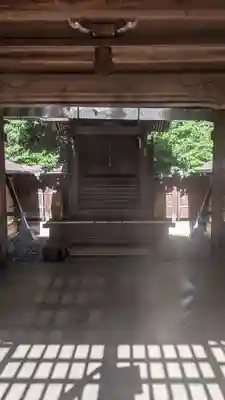 神明白山社相殿(杁下)の本殿・本堂