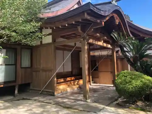 新田神社の建物その他