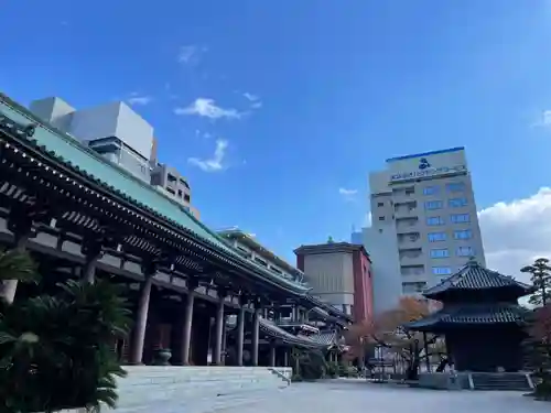東長寺の本殿・本堂