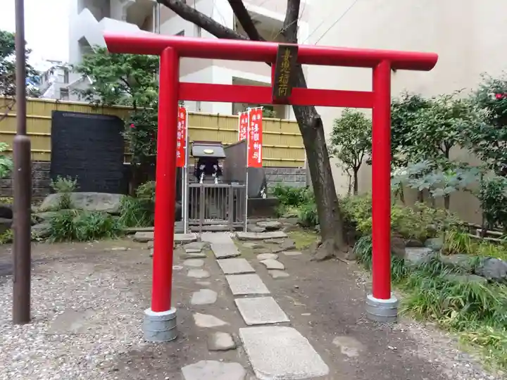 妻戀神社の末社・摂社