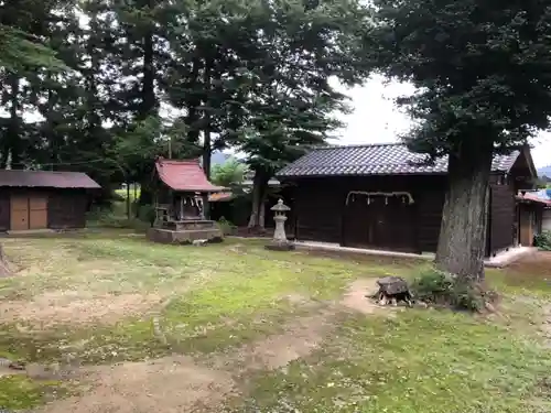 天照玉命神社の末社