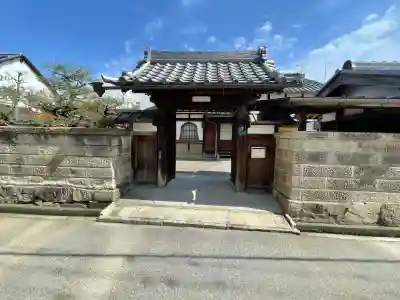 慈眼院の{uncategorized: "未分類", other: "その他", undefined: "問題あり", building: "その他建物", grave: "お墓", sacred_gate: "鳥居", guardian: "狛犬", statue: "像", buddha: "仏像", history: "歴史", nature: "自然", garden: "庭園", animal: "動物", pagoda: "塔", temizu: "手水舎", mountain_gate: "山門・神門", sanctuary: "本殿・本堂", subordinate: "末社・摂社", art: "芸術", scenery: "景色", jizo: "地蔵", ema: "絵馬", goshuin: "御朱印", omikuji: "おみくじ", items: "授与品その他", amulet: "お守り", goshuincho: "御朱印帳", eats: "食事", festival: "お祭り", votive_dance: "神楽", shichigosan: "七五三参", wedding: "結婚式", experience: "体験その他", initially: "初詣", around: "周辺", anti_infection: "感染症対策"}