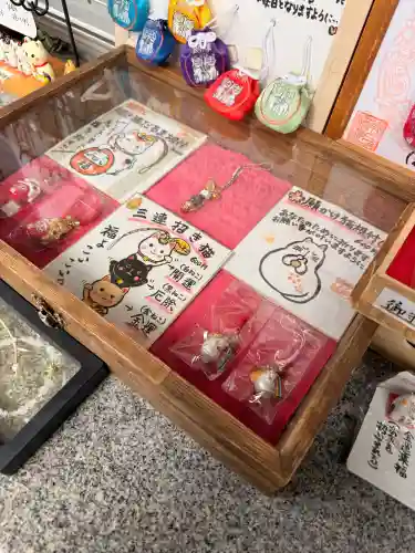 今戸神社の{uncategorized: "未分類", other: "その他", undefined: "問題あり", building: "その他建物", grave: "お墓", sacred_gate: "鳥居", guardian: "狛犬", statue: "像", buddha: "仏像", history: "歴史", nature: "自然", garden: "庭園", animal: "動物", pagoda: "塔", temizu: "手水舎", mountain_gate: "山門・神門", sanctuary: "本殿・本堂", subordinate: "末社・摂社", art: "芸術", scenery: "景色", jizo: "地蔵", ema: "絵馬", goshuin: "御朱印", omikuji: "おみくじ", items: "授与品その他", amulet: "お守り", goshuincho: "御朱印帳", eats: "食事", festival: "お祭り", votive_dance: "神楽", shichigosan: "七五三参", wedding: "結婚式", experience: "体験その他", initially: "初詣", around: "周辺", anti_infection: "感染症対策"}