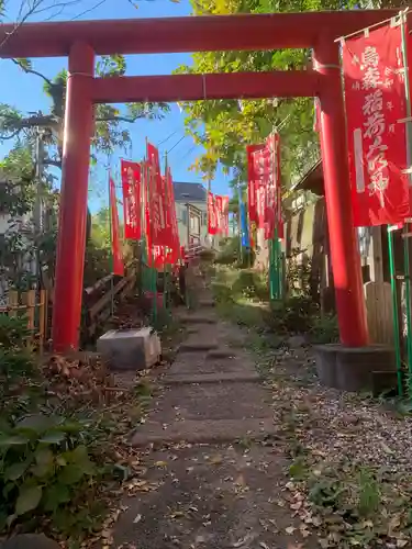 烏森稲荷神社の鳥居