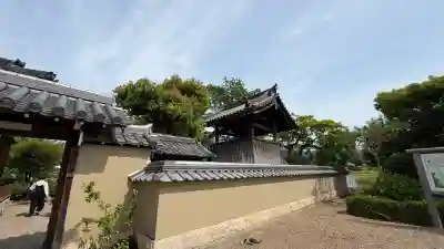 飛鳥寺の{uncategorized: "未分類", other: "その他", undefined: "問題あり", building: "その他建物", grave: "お墓", sacred_gate: "鳥居", guardian: "狛犬", statue: "像", buddha: "仏像", history: "歴史", nature: "自然", garden: "庭園", animal: "動物", pagoda: "塔", temizu: "手水舎", mountain_gate: "山門・神門", sanctuary: "本殿・本堂", subordinate: "末社・摂社", art: "芸術", scenery: "景色", jizo: "地蔵", ema: "絵馬", goshuin: "御朱印", omikuji: "おみくじ", items: "授与品その他", amulet: "お守り", goshuincho: "御朱印帳", eats: "食事", festival: "お祭り", votive_dance: "神楽", shichigosan: "七五三参", wedding: "結婚式", experience: "体験その他", initially: "初詣", around: "周辺", anti_infection: "感染症対策"}