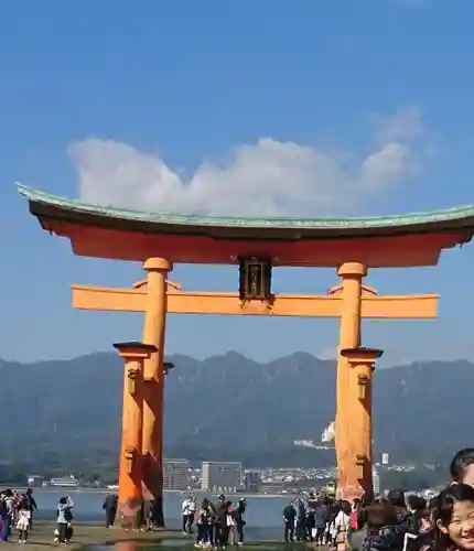 厳島神社の鳥居