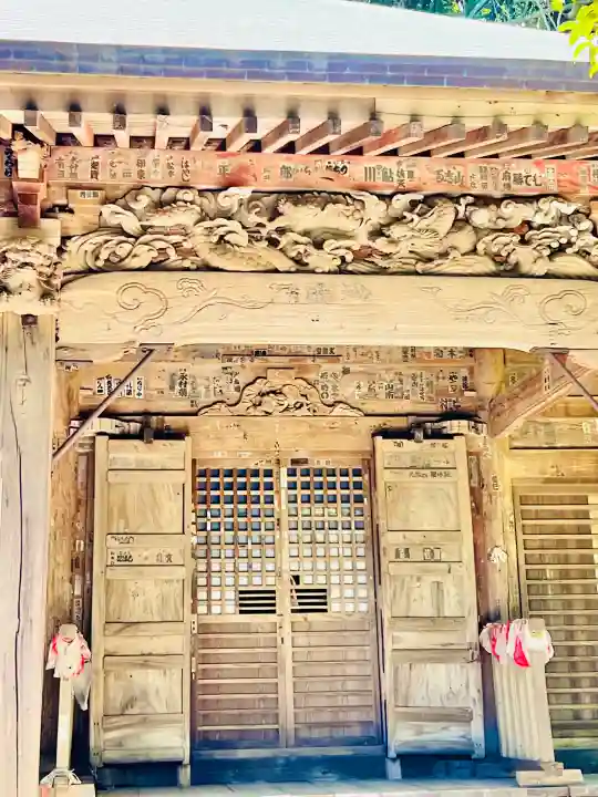 岩殿寺の{uncategorized: "未分類", other: "その他", undefined: "問題あり", building: "その他建物", grave: "お墓", sacred_gate: "鳥居", guardian: "狛犬", statue: "像", buddha: "仏像", history: "歴史", nature: "自然", garden: "庭園", animal: "動物", pagoda: "塔", temizu: "手水舎", mountain_gate: "山門・神門", sanctuary: "本殿・本堂", subordinate: "末社・摂社", art: "芸術", scenery: "景色", jizo: "地蔵", ema: "絵馬", goshuin: "御朱印", omikuji: "おみくじ", items: "授与品その他", amulet: "お守り", goshuincho: "御朱印帳", eats: "食事", festival: "お祭り", votive_dance: "神楽", shichigosan: "七五三参", wedding: "結婚式", experience: "体験その他", initially: "初詣", around: "周辺", anti_infection: "感染症対策"}