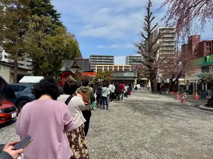 榴岡天満宮の{uncategorized: "未分類", other: "その他", undefined: "問題あり", building: "その他建物", grave: "お墓", sacred_gate: "鳥居", guardian: "狛犬", statue: "像", buddha: "仏像", history: "歴史", nature: "自然", garden: "庭園", animal: "動物", pagoda: "塔", temizu: "手水舎", mountain_gate: "山門・神門", sanctuary: "本殿・本堂", subordinate: "末社・摂社", art: "芸術", scenery: "景色", jizo: "地蔵", ema: "絵馬", goshuin: "御朱印", omikuji: "おみくじ", items: "授与品その他", amulet: "お守り", goshuincho: "御朱印帳", eats: "食事", festival: "お祭り", votive_dance: "神楽", shichigosan: "七五三参", wedding: "結婚式", experience: "体験その他", initially: "初詣", around: "周辺", anti_infection: "感染症対策"}