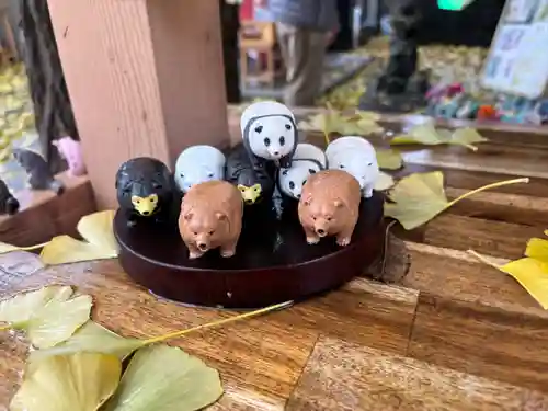 札幌諏訪神社の像