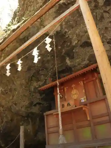 金櫻神社の{uncategorized: "未分類", other: "その他", undefined: "問題あり", building: "その他建物", grave: "お墓", sacred_gate: "鳥居", guardian: "狛犬", statue: "像", buddha: "仏像", history: "歴史", nature: "自然", garden: "庭園", animal: "動物", pagoda: "塔", temizu: "手水舎", mountain_gate: "山門・神門", sanctuary: "本殿・本堂", subordinate: "末社・摂社", art: "芸術", scenery: "景色", jizo: "地蔵", ema: "絵馬", goshuin: "御朱印", omikuji: "おみくじ", items: "授与品その他", amulet: "お守り", goshuincho: "御朱印帳", eats: "食事", festival: "お祭り", votive_dance: "神楽", shichigosan: "七五三参", wedding: "結婚式", experience: "体験その他", initially: "初詣", around: "周辺", anti_infection: "感染症対策"}